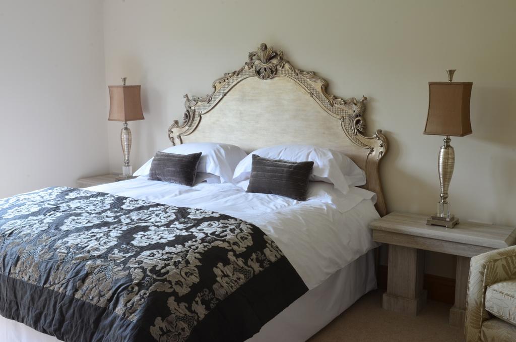 Llwyn Helyg Country House Guest House Кармартън Стая снимка
